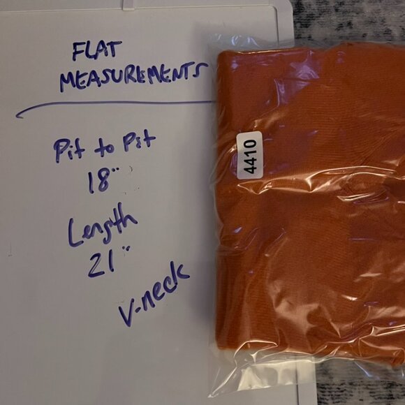 Madagascar made Scotland Yarn Spun Cashmere Sweater Short Sleeve - V Neck 🎃 - Picture 4 of 4